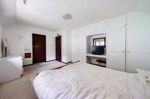 Photo 14- click for photo gallery